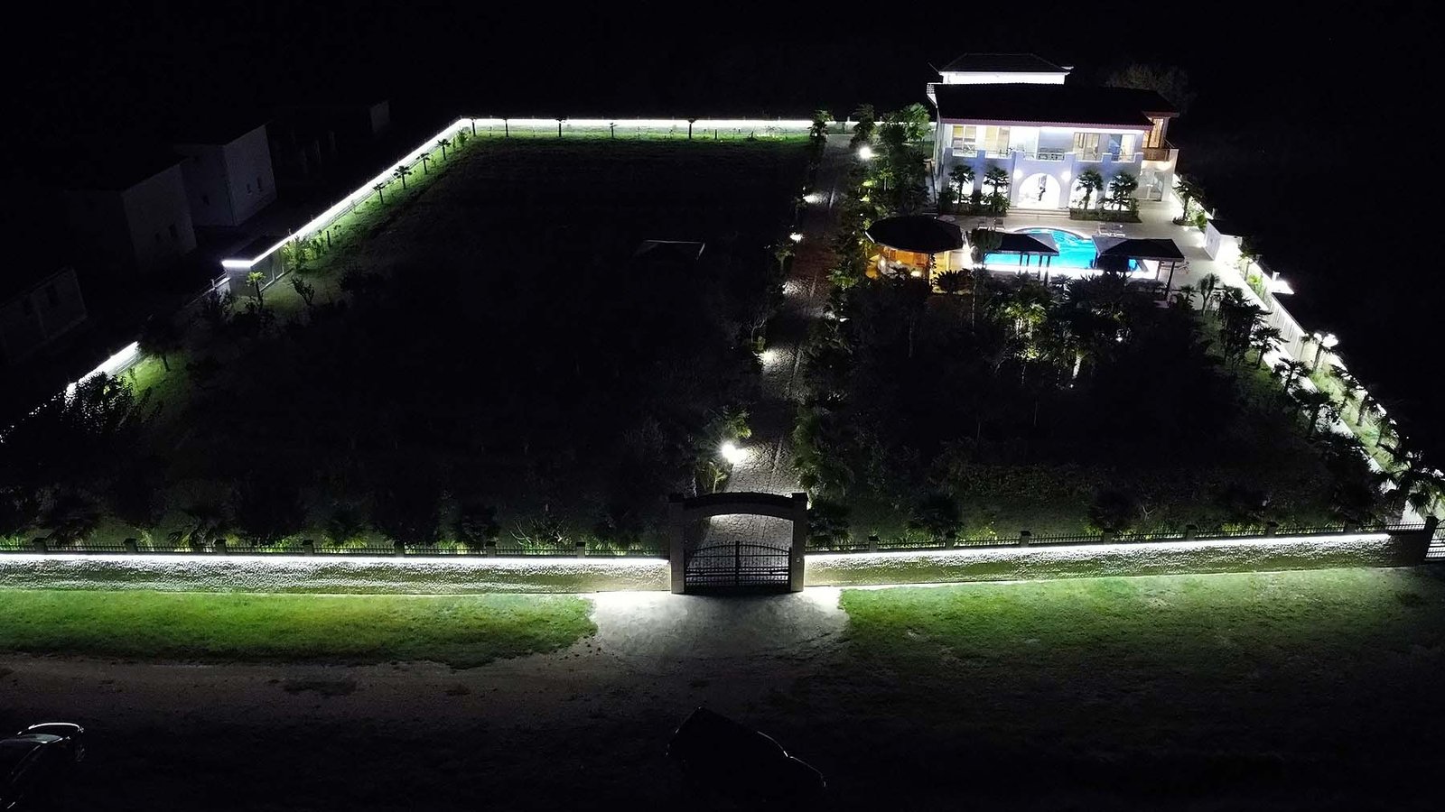 Stunning illuminated villa with pool and landscaped garden in Ulcinj, Montenegro&mdash;an exclusive investment on immorenta.me by ekosphere doo.