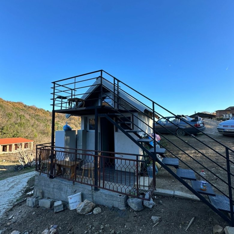 Modern two-story property in Ulcinj, Montenegro, with roof deck and parking; prime investment via immorenta.me by ekosphere doo.