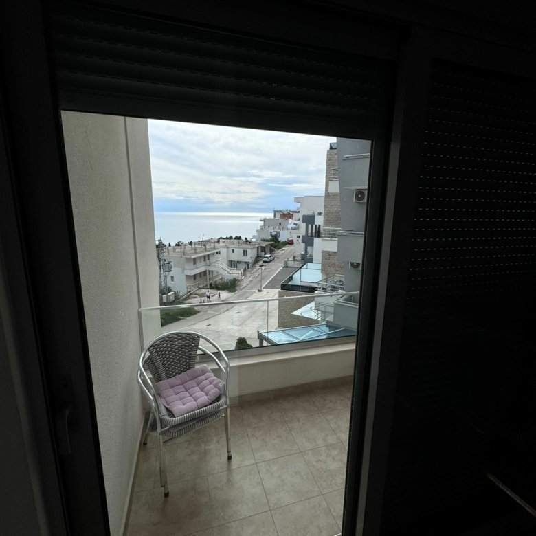 Modern balcony with sea view in Ulcinj, Montenegro&mdash;ideal real estate investment. Discover listings on immorenta.me by Ekosphere DOO.
