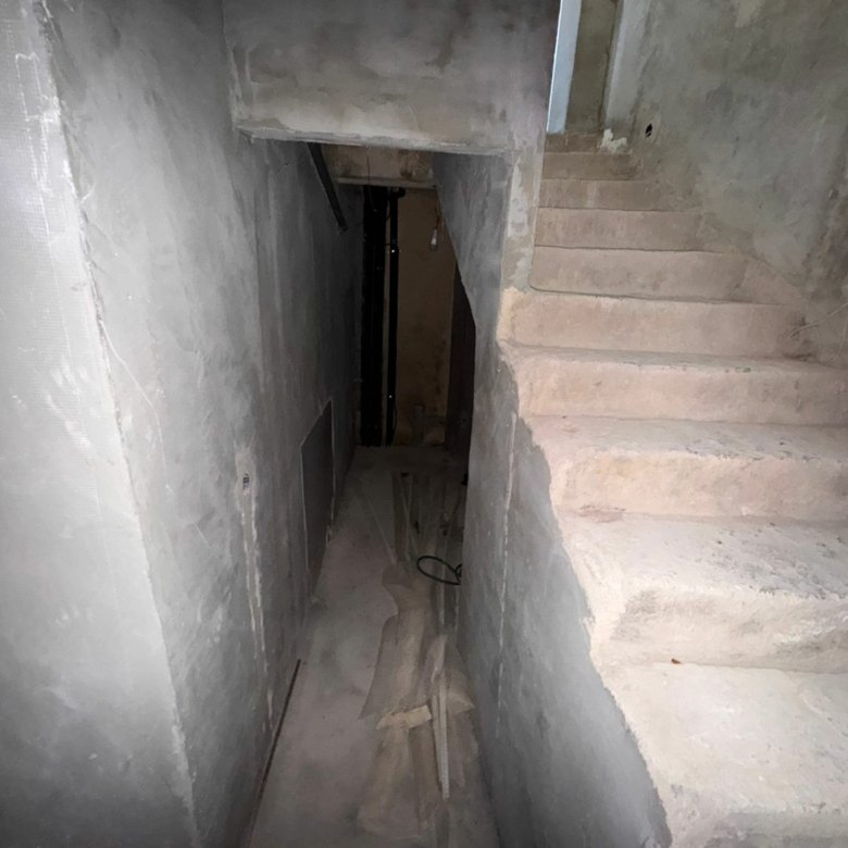 Unfinished concrete staircase and hallway under construction in Ulcinj&mdash;prime real estate investment from Montenegro-Listings by ekosphere doo.