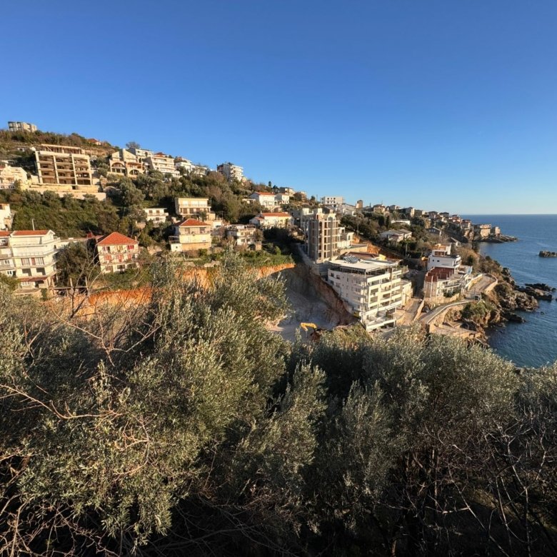 Stunning Ulcinj real estate on hillside, sea views, lush greenery. Invest with immorenta.me by ekosphere doo.