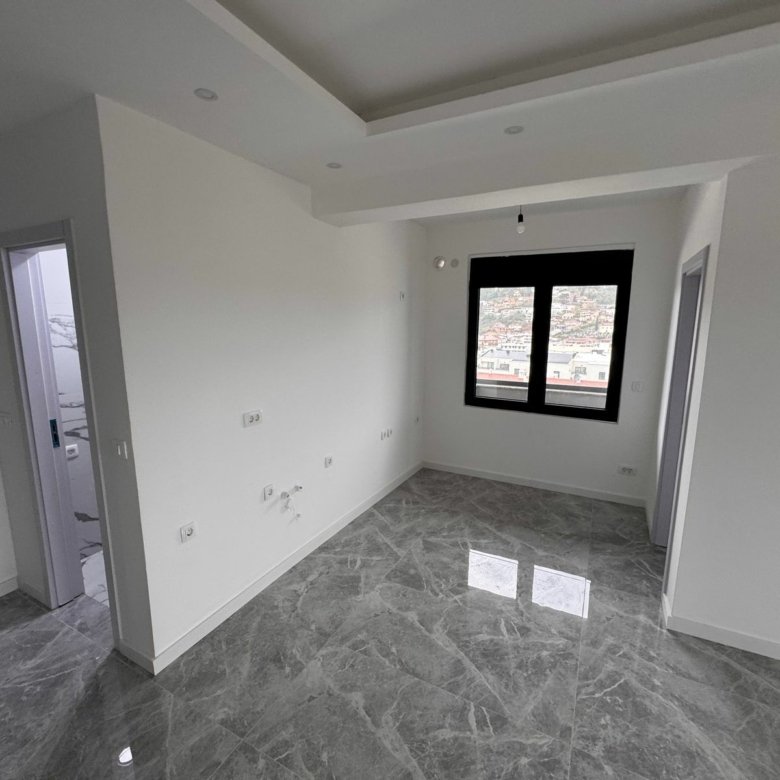 Spacious modern room in Ulcinj with city views, marble floors, and premium finishes&mdash;exclusive on immorenta.me by ekosphere doo.