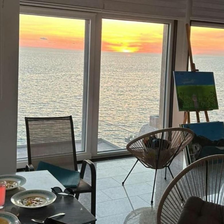 Stunning sea-view room in Ulcinj with sunset windows, dining area, art space&mdash;unique investment on immorenta.me by ekosphere doo.