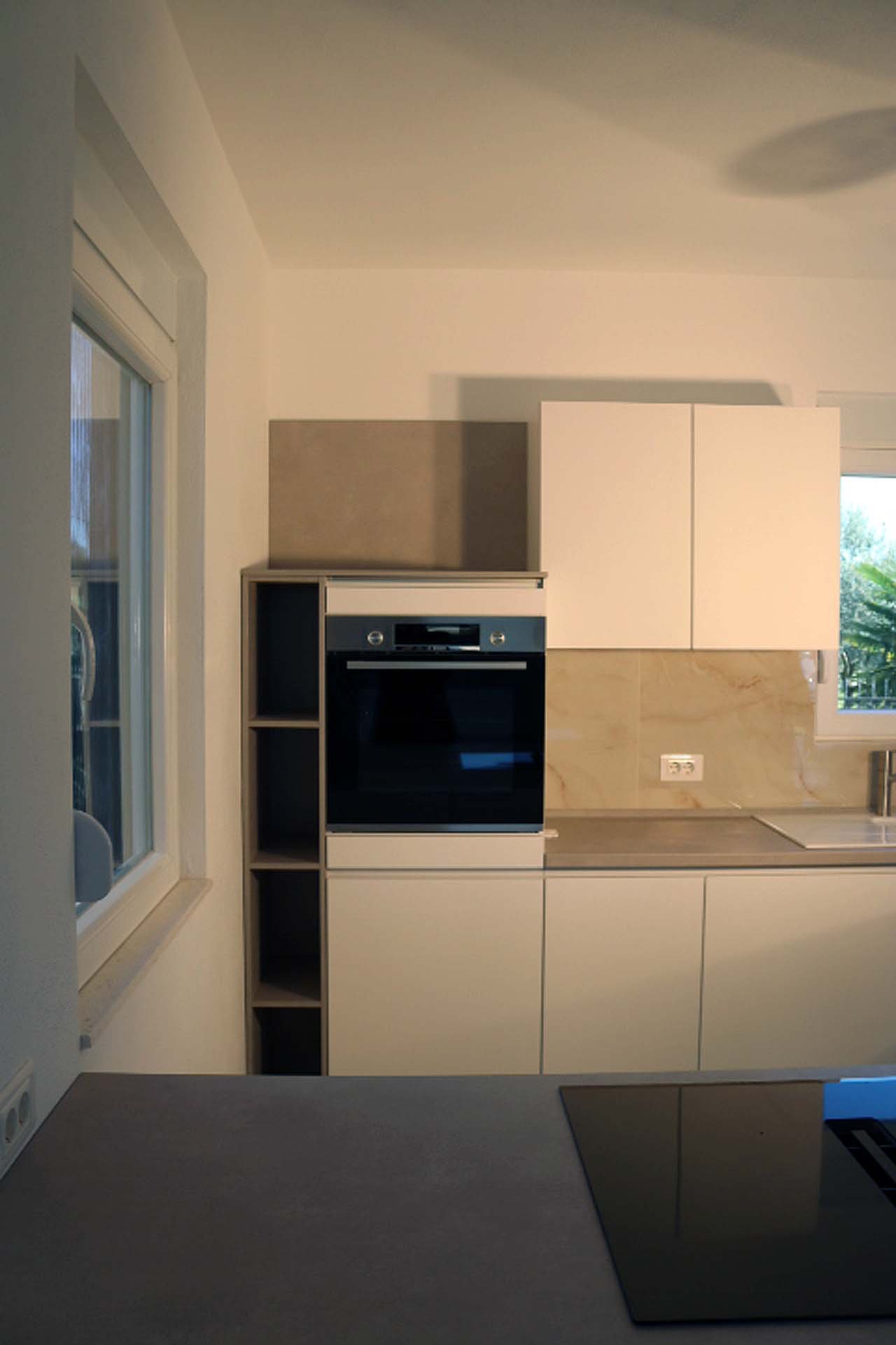 Bright, modern kitchen in Ulcinj with premium finishes, ideal for investment&mdash;listed on immorenta.me by ekosphere doo.