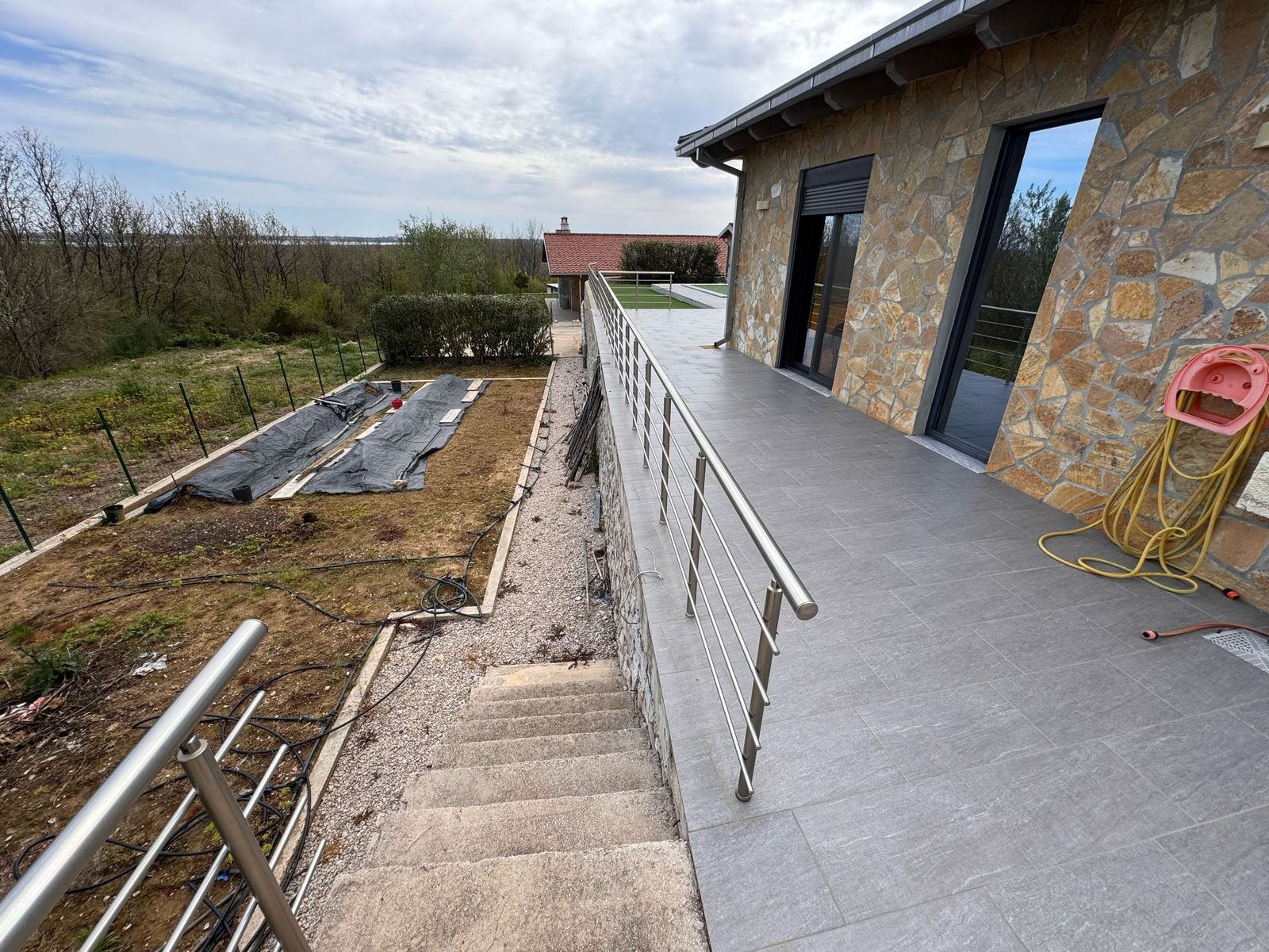 Charming stone house in Ulcinj, Montenegro with tiled terrace and garden access&mdash;ideal investment. Exclusive at immorenta.me by Ekosphere DOO.