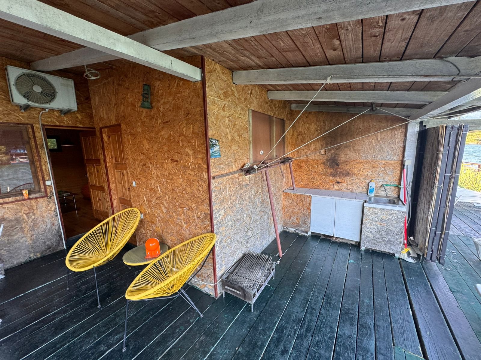 Modern covered wooden patio in Ulcinj, Montenegro&mdash;unfurnished charm, ideal rental investment on immorenta.me by ekosphere doo.