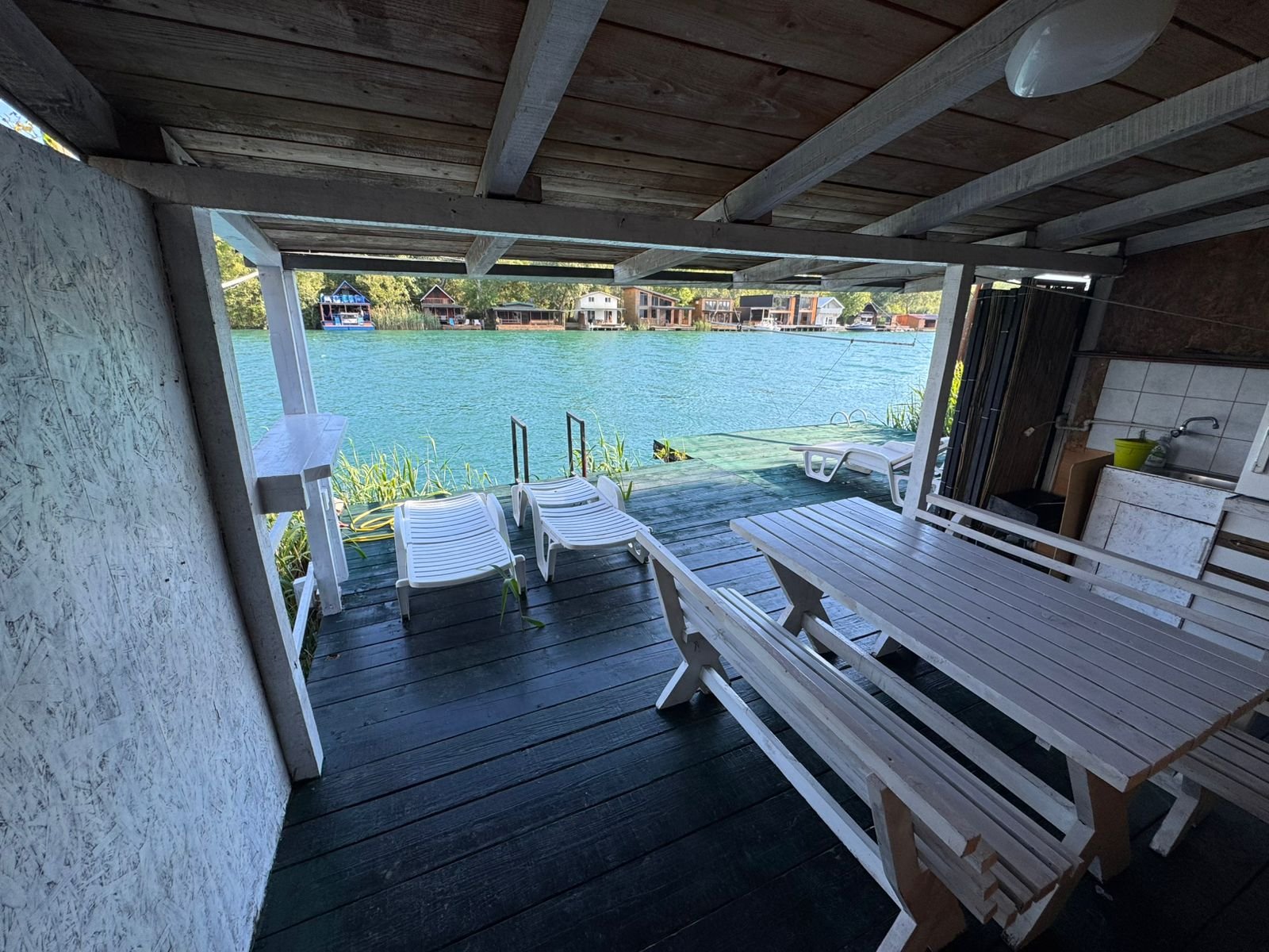 Stunning Ulcinj lakefront real estate&mdash;covered outdoor lounge, kitchenette, panoramic views. Exclusive at immorenta.me by ekosphere doo.