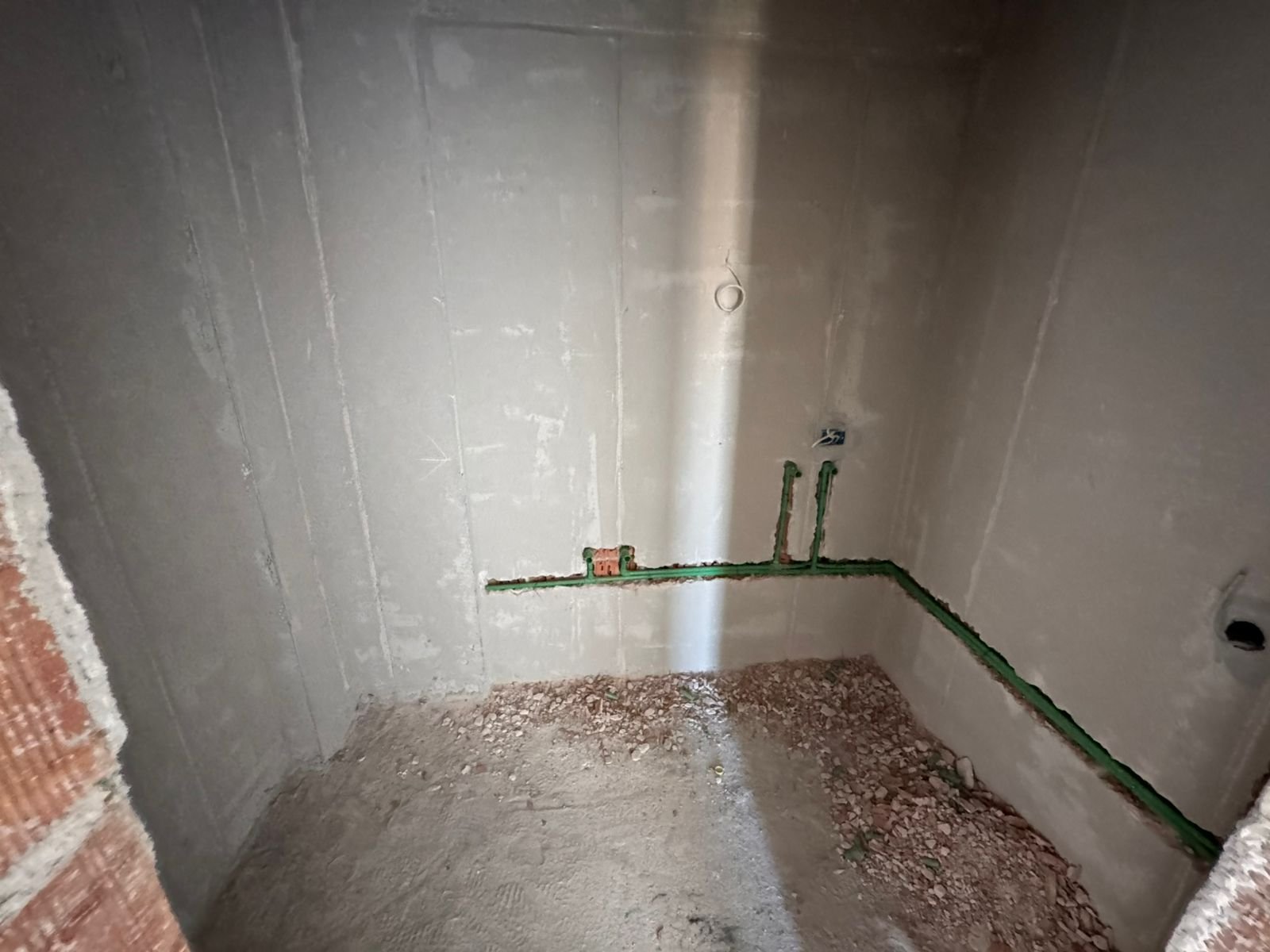 Investment-ready unfinished room in Ulcinj, Montenegro&mdash;prime opportunity from immorenta.me by Ekosphere doo.