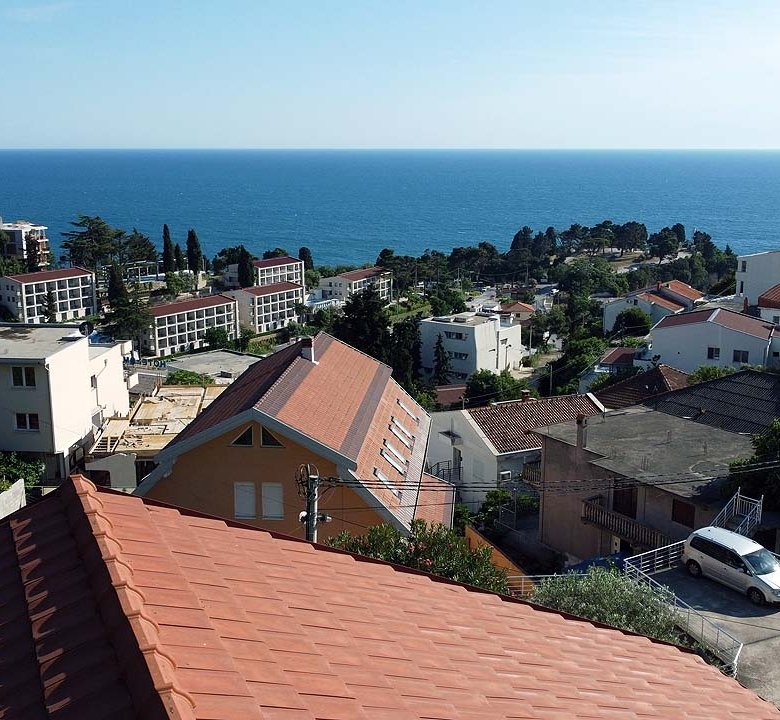 Stunning Ulcinj hillside real estate with sea views&mdash;ideal for investment. Explore Montenegro-Listings.me by Ekosphere doo in Ulcinj.