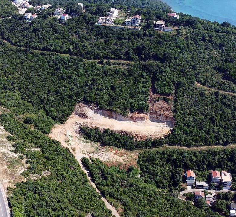 Prime cleared land in Ulcinj, Montenegro with lush greenery, sea views, road access&mdash;ideal for investment. Listed on immorenta.me by ekosphere doo.