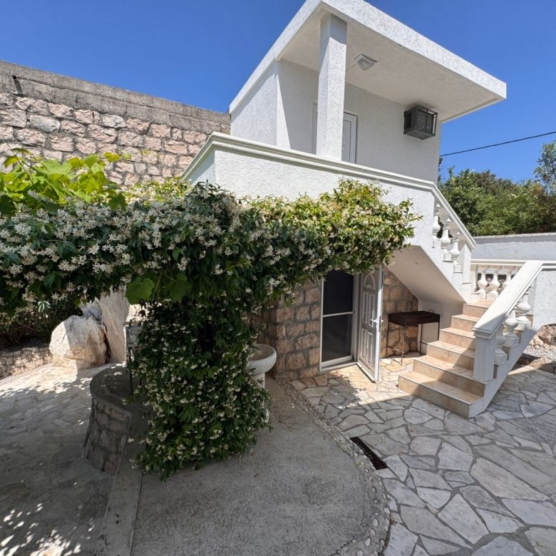 Discover this charming white stone house in Ulcinj, Montenegro&mdash;investment-ready on immorenta.me by ekosphere doo.
