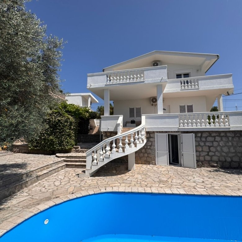 Elegant two-story villa with balconies and pool in Ulcinj, Montenegro&mdash;prime investment by Ekosphere on immorenta.me.
