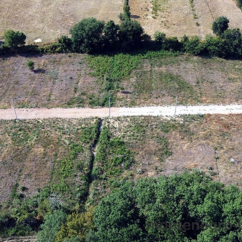 Prime investment land in Ulcinj, Montenegro&mdash;spacious plots with access road, near properties. Listed by immorenta.me (ekosphere doo).