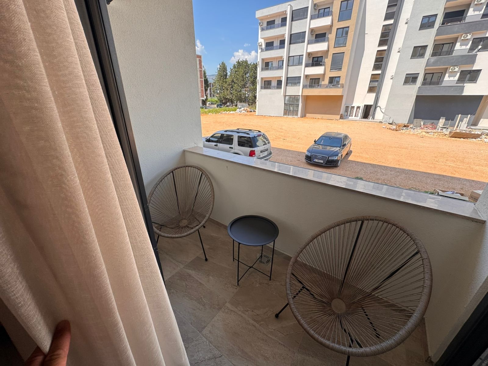 Stylish balcony in Ulcinj, Montenegro: eco-friendly ekosphere home, ideal investment. Listed on immorenta.me&mdash;project of ekosphere doo.