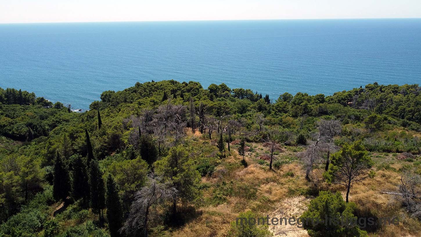 Ulcinj real estate: prime properties amid lush greenery, near Adriatic Sea. Invest via immorenta.me by ekosphere doo.