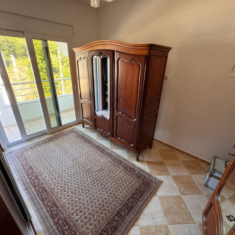 Charming Ulcinj apartment with spacious wardrobe, tiled floors, balcony views & natural light&mdash;exclusive at immorenta.me by ekosphere doo.