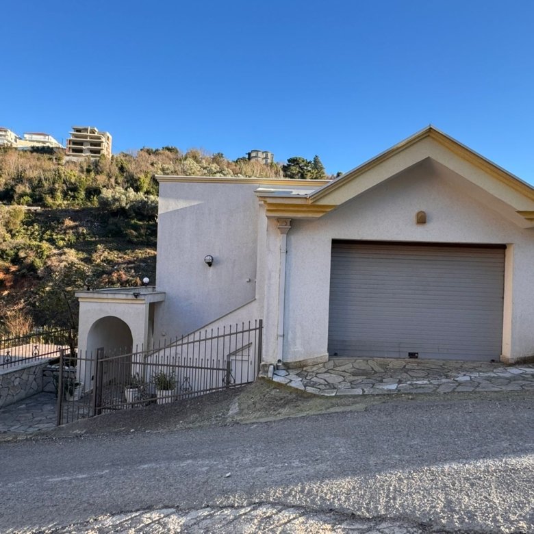 Charming single-story Ulcinj home with garage, gated entry, garden, scenic hill views&mdash;exclusive on immorenta.me by ekosphere doo.