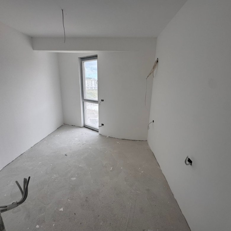 Spacious unfinished room in Ulcinj, Montenegro&mdash;prime investment on immorenta.me by ekosphere doo. City views & balcony.