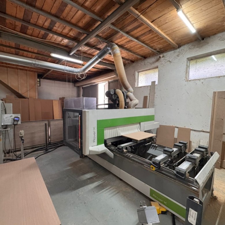 Modern workshop in Ulcinj, Montenegro with CNC wood cutting machine, exposed beams&mdash;ideal for property or investment. Listed on immorenta.me by ekosphere doo.