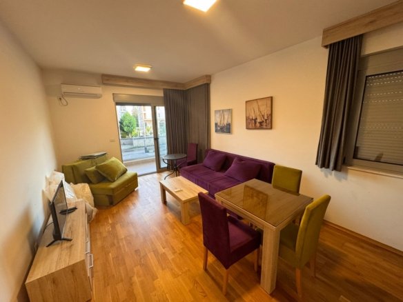 Contemporary Ulcinj apartment: bright living area, sleek furniture, balcony views&mdash;prime real estate via immorenta.me by ekosphere doo.