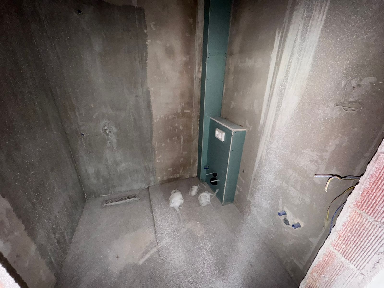 Unfinished utility room in Ulcinj, Montenegro&mdash;ideal for investment. Exposed piping, wiring; great potential. eksophere doo project.