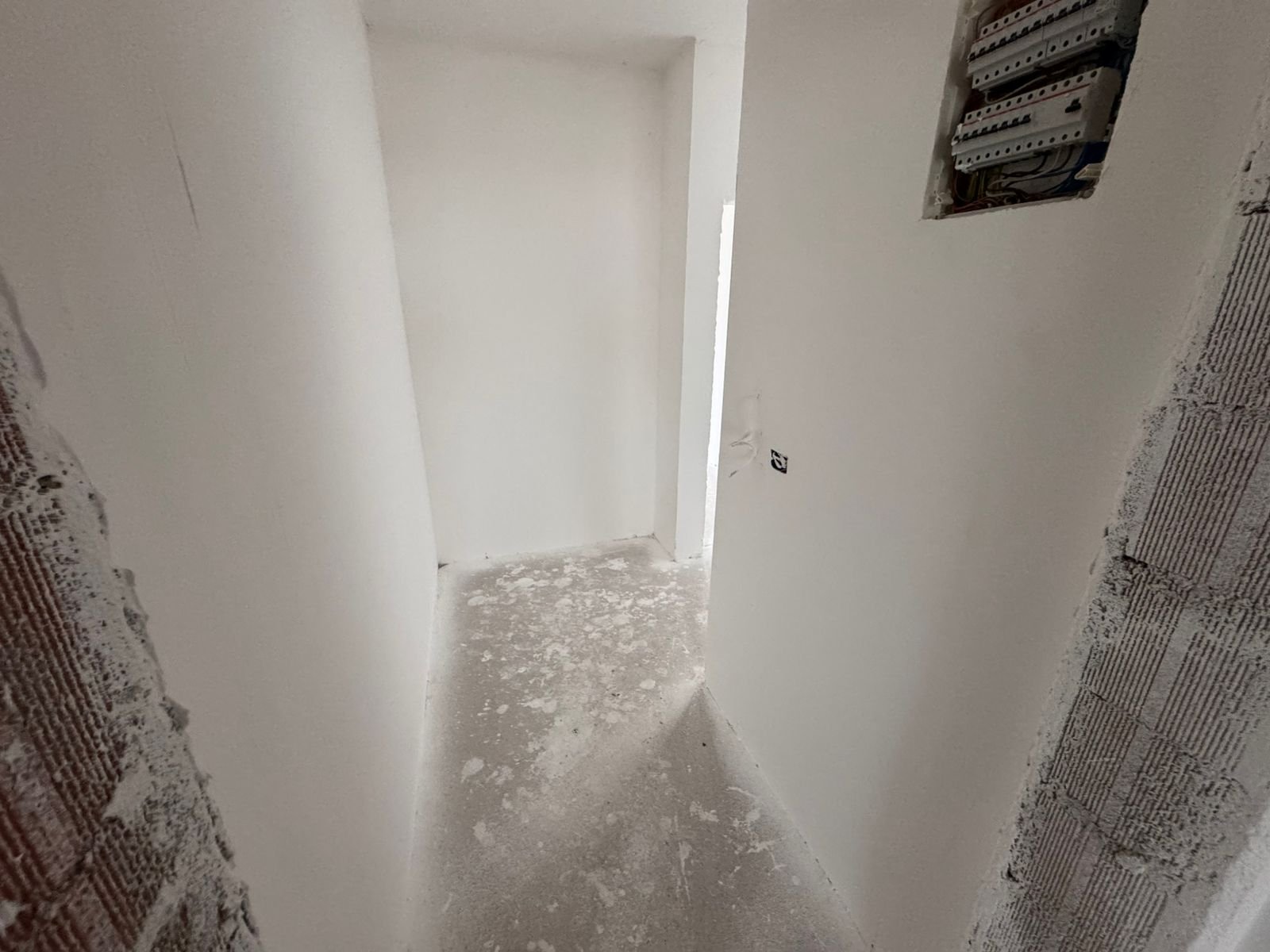 Spacious hallway in a property for renovation in Ulcinj, Montenegro&mdash;ideal investment via immorenta.me by ekosphere doo.