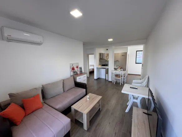 Stilvolle Wohnung in Ulcinj: modernes Wohnen, offene K&uuml;che, hochwertige Ausstattung. Investieren Sie in Montenegro-Immobilien mit immorenta.me von Ekosphere. 